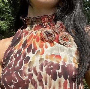 IZ Amy Byer tan floral sleeveless high neck top Sz L